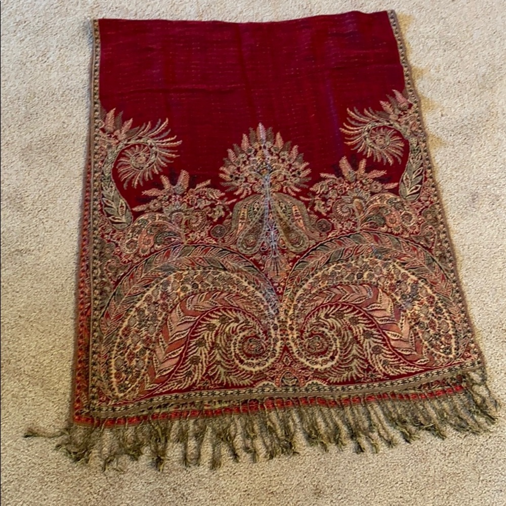 Reversible scarf
